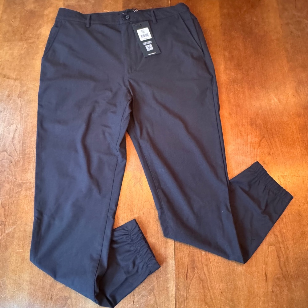 Cuts Jogger Mens Medium Black AO Jogger MB10057V Technical Performance Pants NWT
